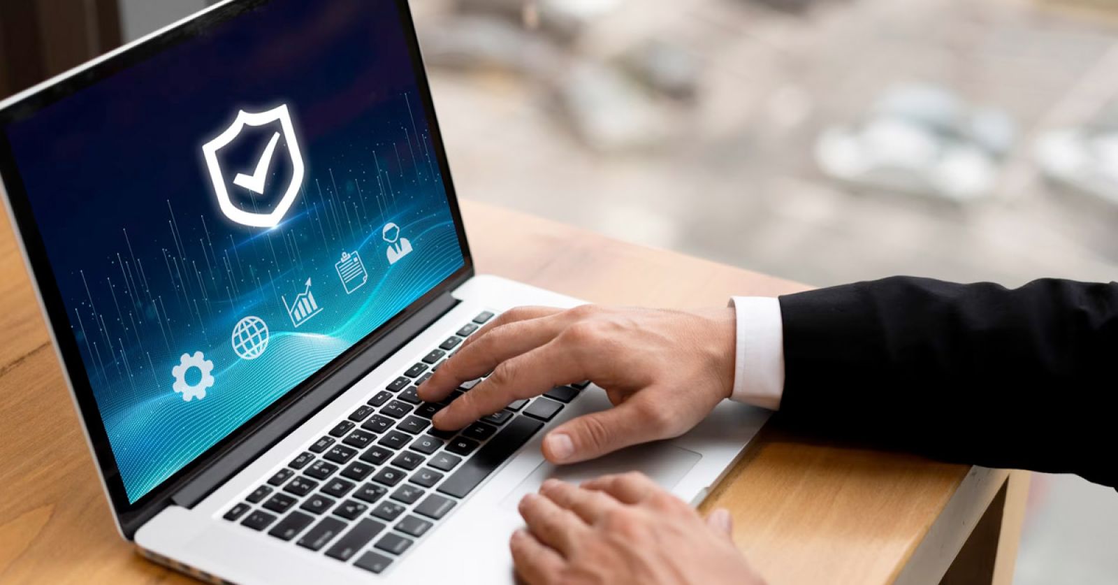 A co jeśli za cyberatakiem stoi zaufany pracownik? Jak chronić firmę przed zagrożeniami „od środka”.