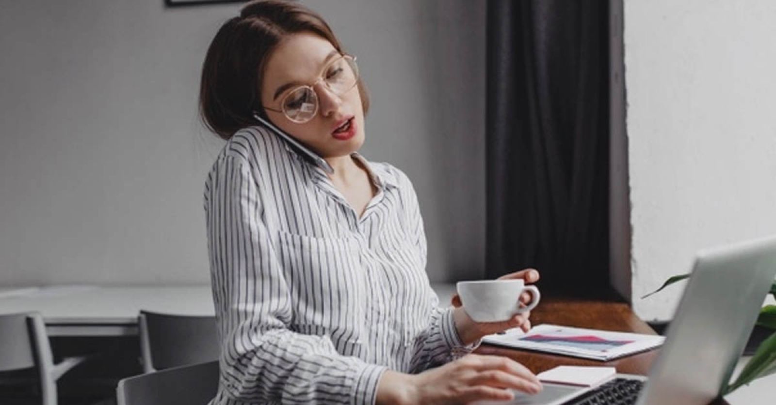 Mężczyźni i kobiety różnie patrzą na pracę zdalną