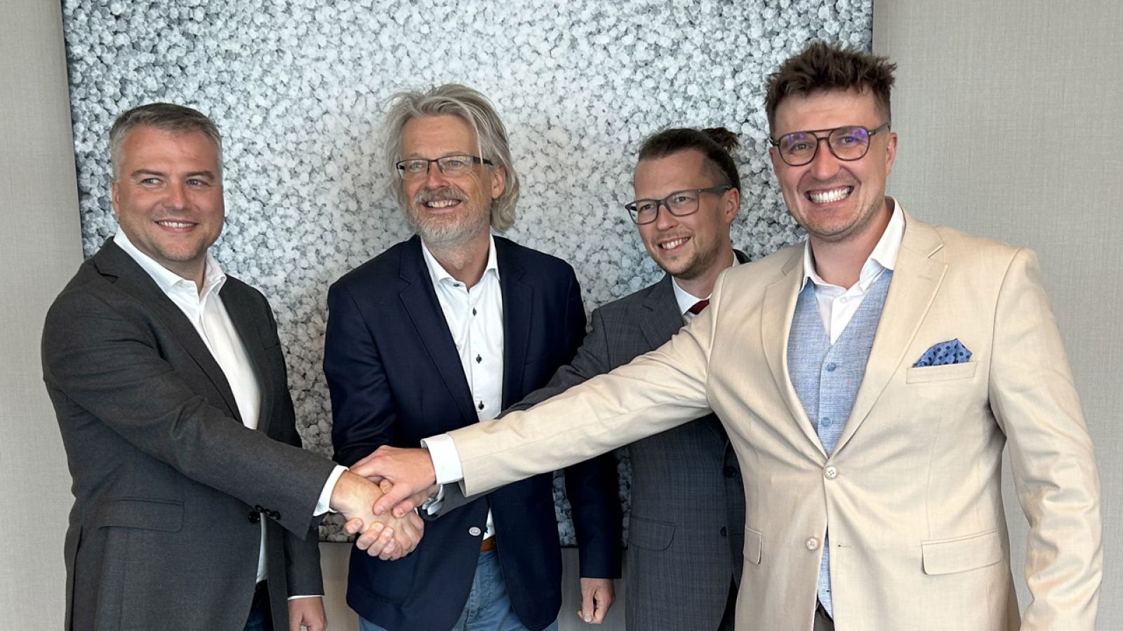 Grupa Symfonia powiększa się o inEwi, czołową firmę z branży HR Tech