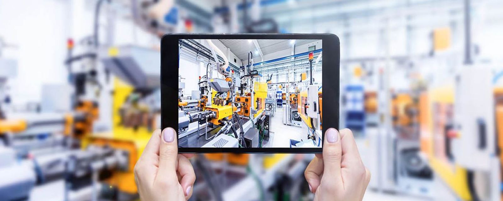 Technologie rzeczywistości połączonej w rozwiązaniu IFS Remote Assistance pozwalają zwiększyć efektywność usług serwisowych