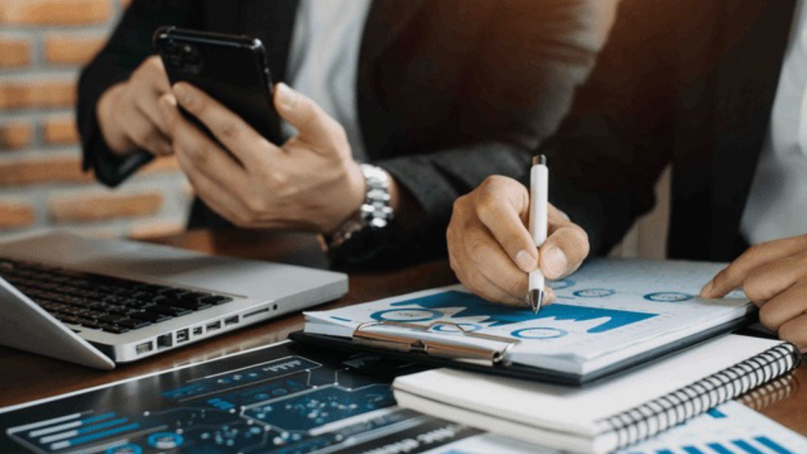 7 wyzwań biznesowych, które może rozwiązać AI