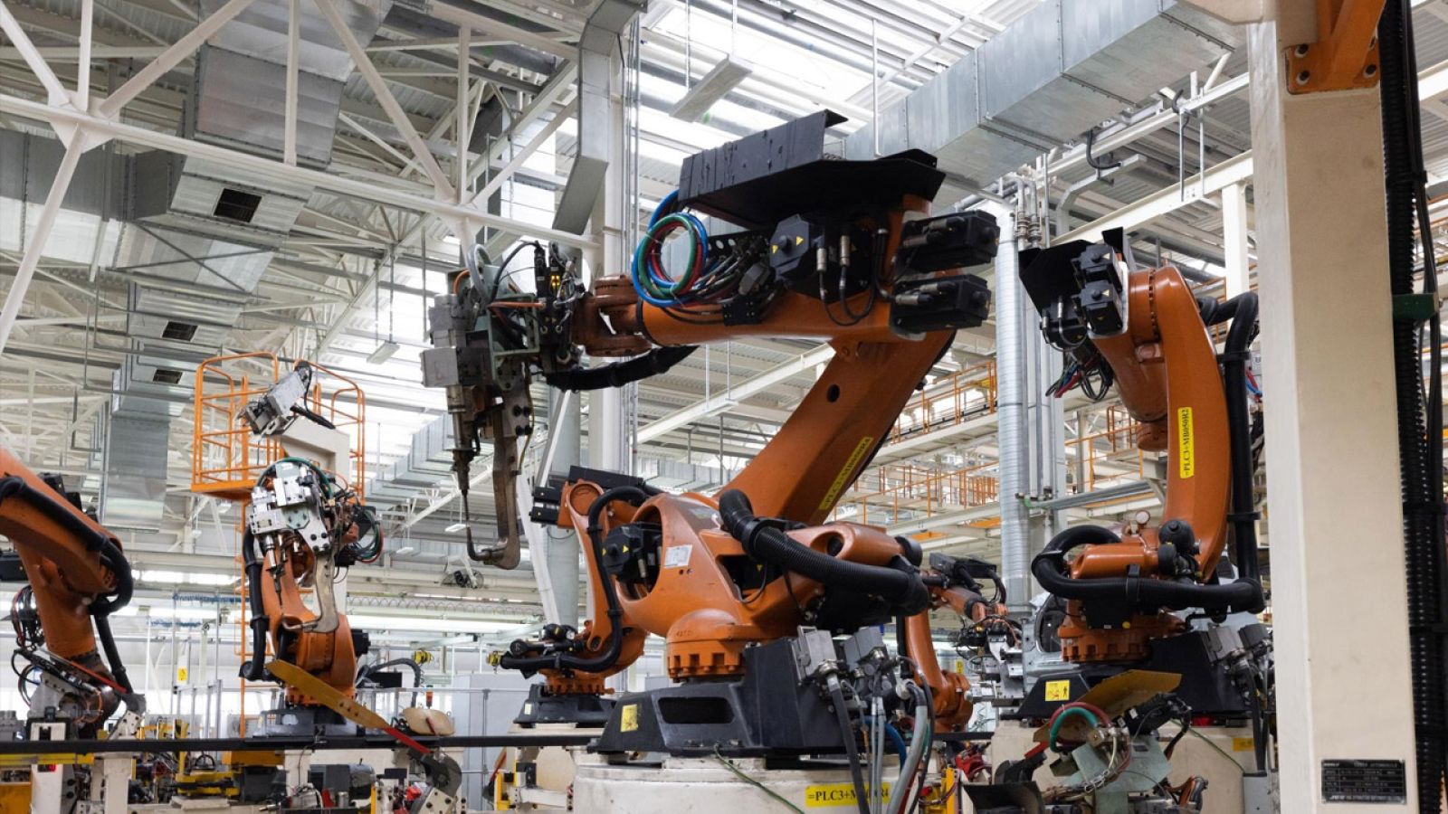 Industry 5.0: przyszłość, gdzie ludzie i technologia działają razem