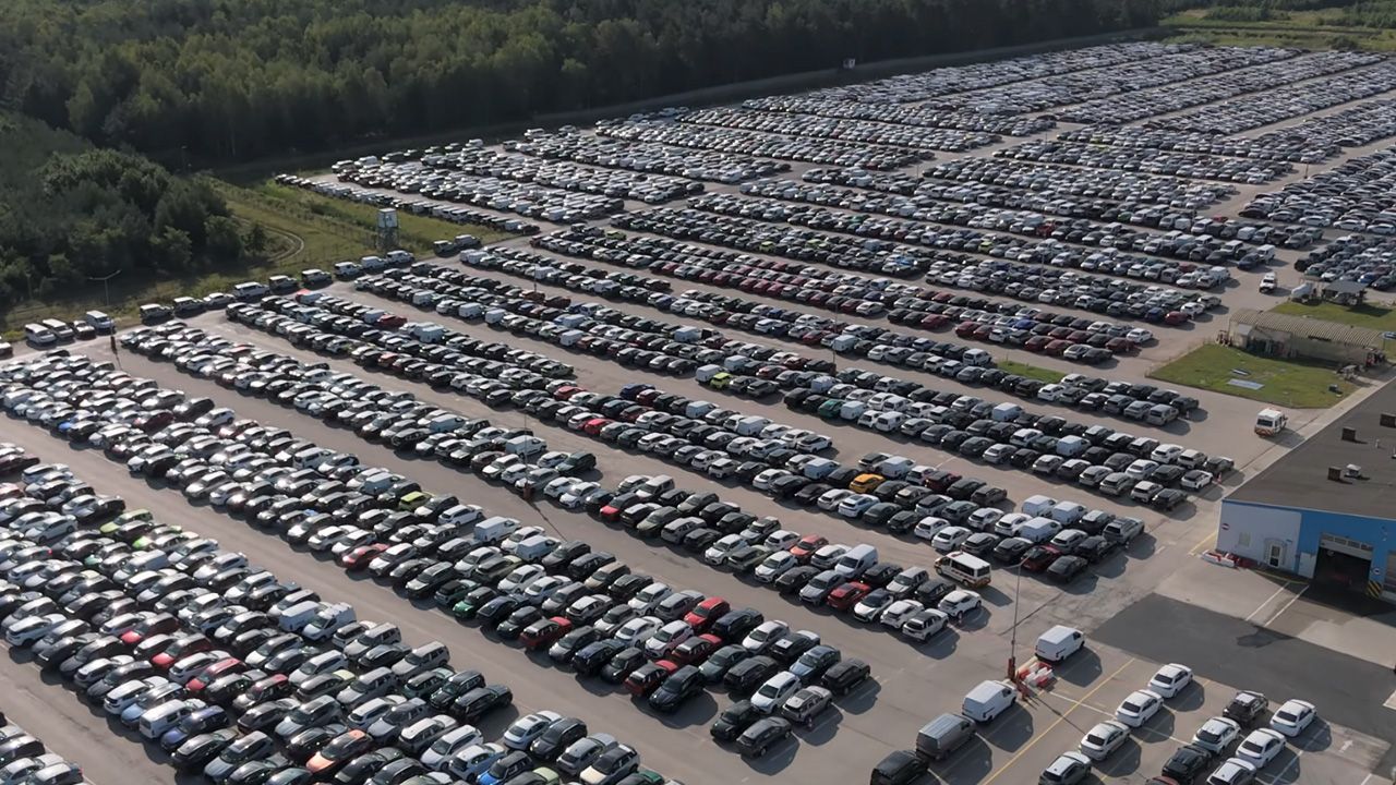 Cyfrowa logistyka pojazdów w praktyce: jak CMPL wykorzystuje Qguar APS i MES