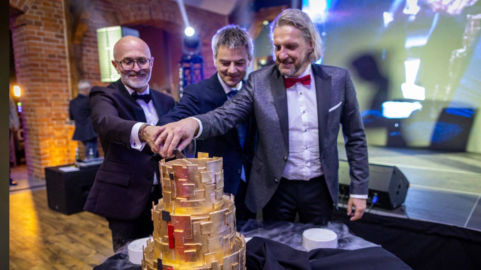 30 lat wdrożeń systemów ERP. Ekspert jako partner w cyfryzacji biznesu