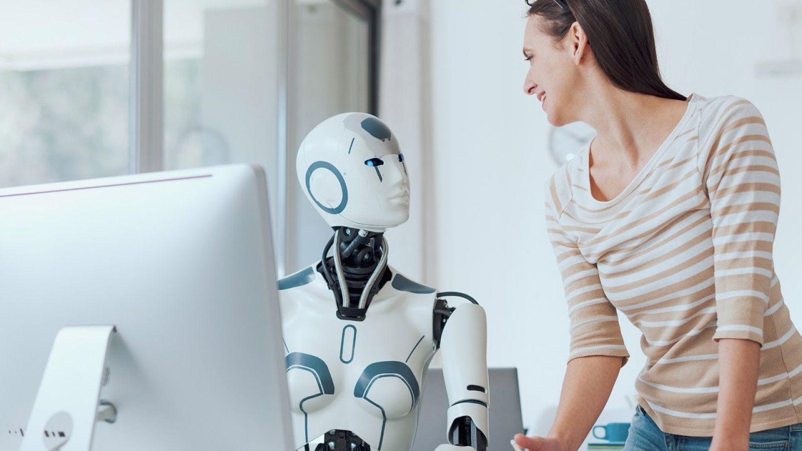 62% polskich firm zwiększa inwestycje w Gen AI: szybsi we wdrożeniach, a jednocześnie ostrożniejsi od średniej globalnej