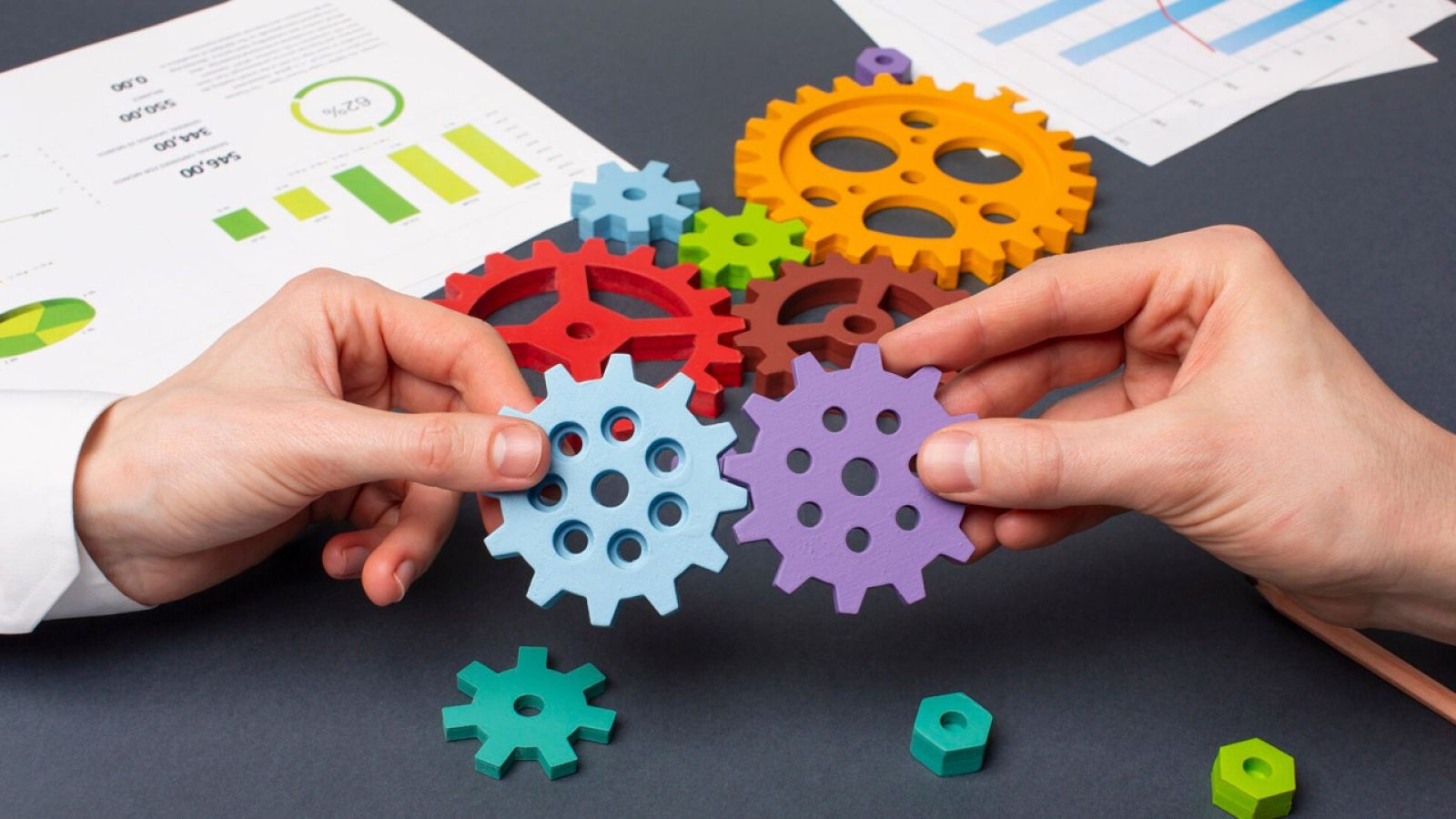 Efektywne zarządzanie zasobami przy wdrażaniu systemu ERP – 5 kluczowych czynników powodzenia